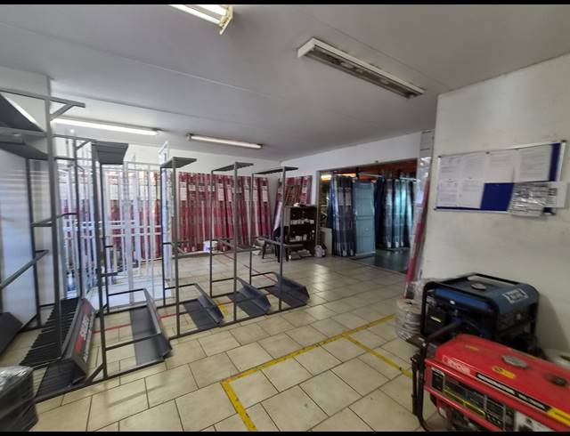 450M² WAREHOUSE TO LET IN ALLANDALE